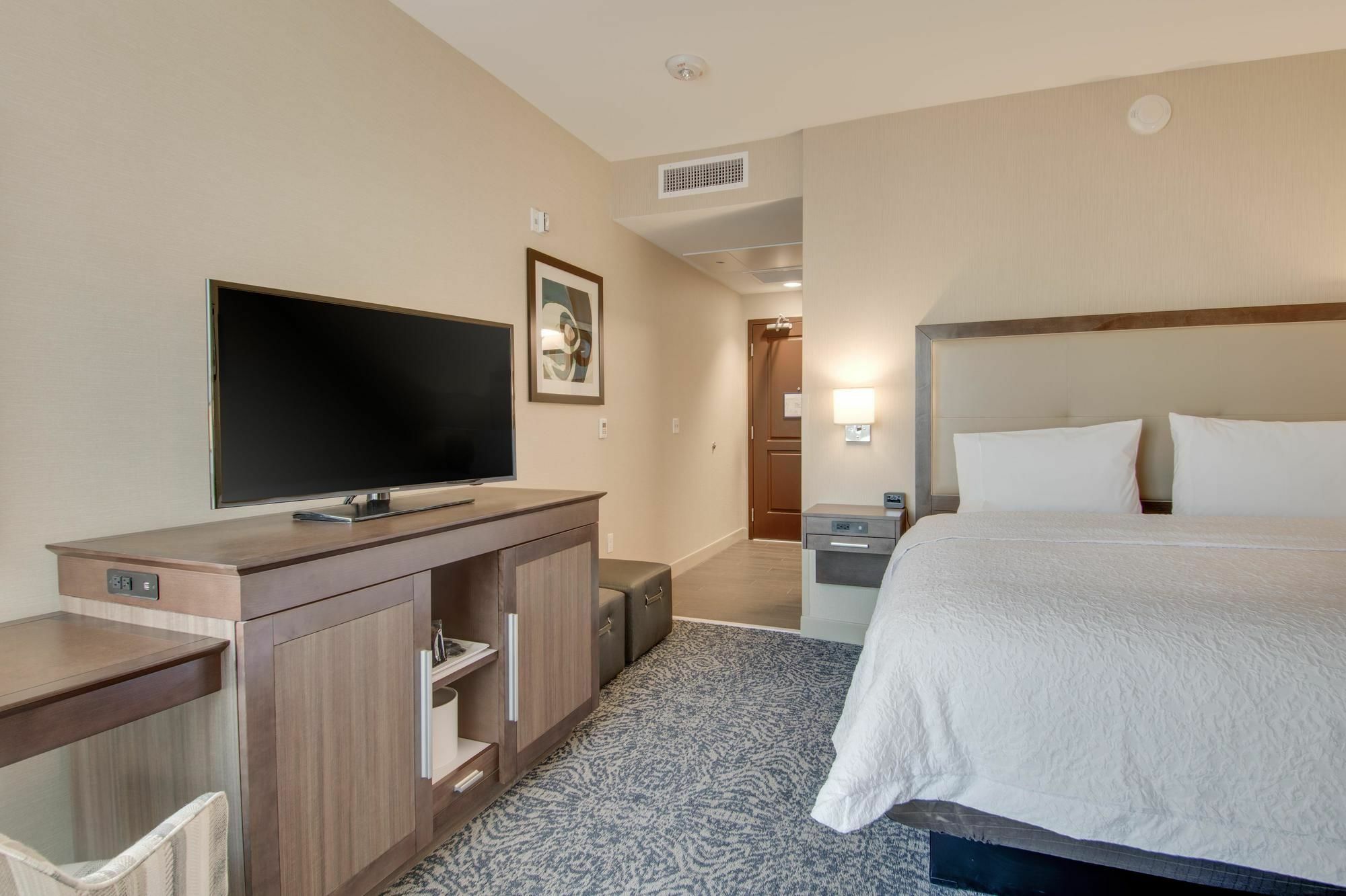 Hampton Inn & Suites Los Angeles - Glendale Eksteriør bilde